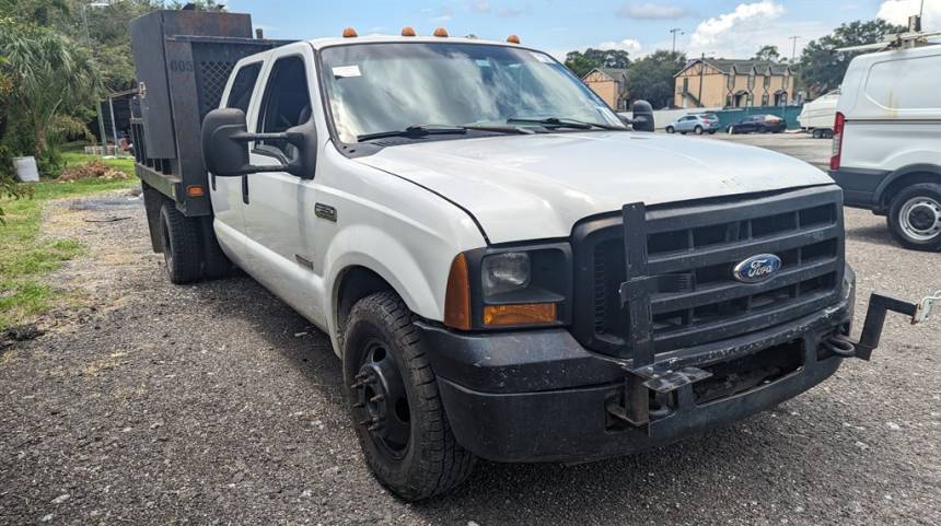 2006 Ford Super Duty F-350 Chassis Cab XL — Chassis Cab Truck — 269,290 mi — Tampa, FL