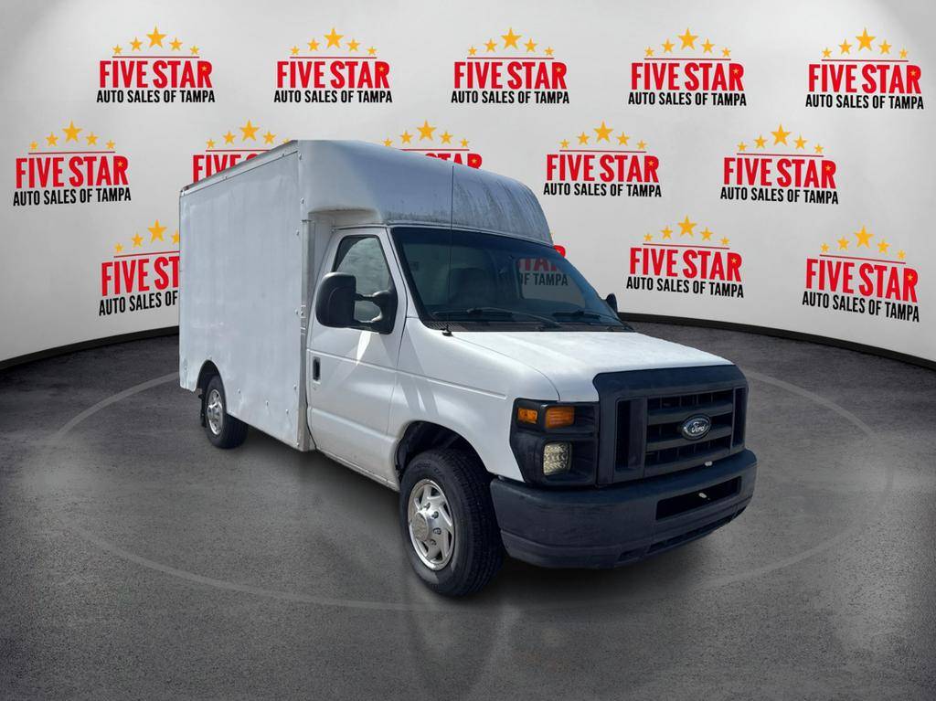 2010 Ford Econoline Commercial Cutaway E-250