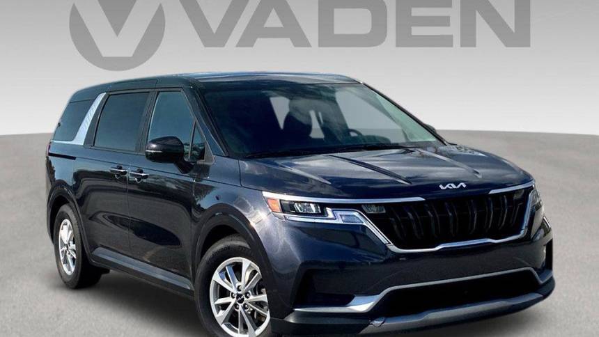 2023 Kia Carnival LXS — Minivan — 42,630 mi — Pooler, GA