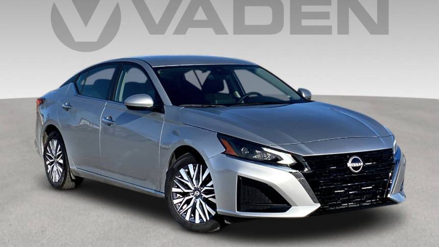 2023 Nissan Altima SV — Sedan — 48,783 mi — Pooler, GA