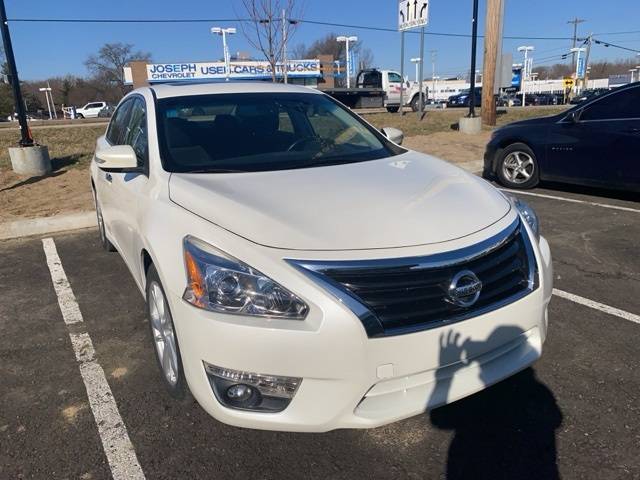 2013 Nissan Altima 2.5 SV — Sedan — 86,807 mi — Cincinnati, OH