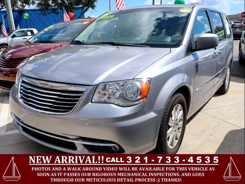 2016 Chrysler Town & Country Touring — Minivan — 66,923 mi — West Melbourne, FL