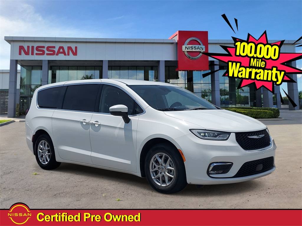 2023 Chrysler Pacifica Touring L — Minivan — 71,428 mi — Cape Coral, FL