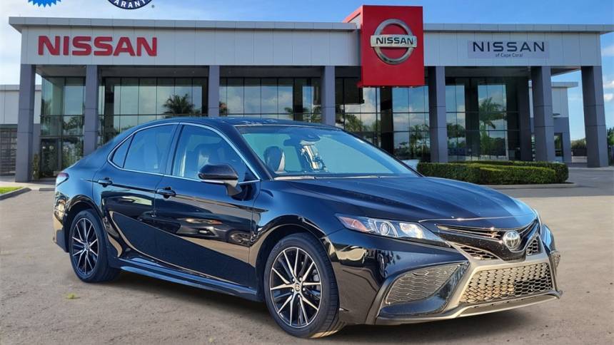 2023 Toyota Camry SE — Sedan — 35,228 mi — Cape Coral, FL
