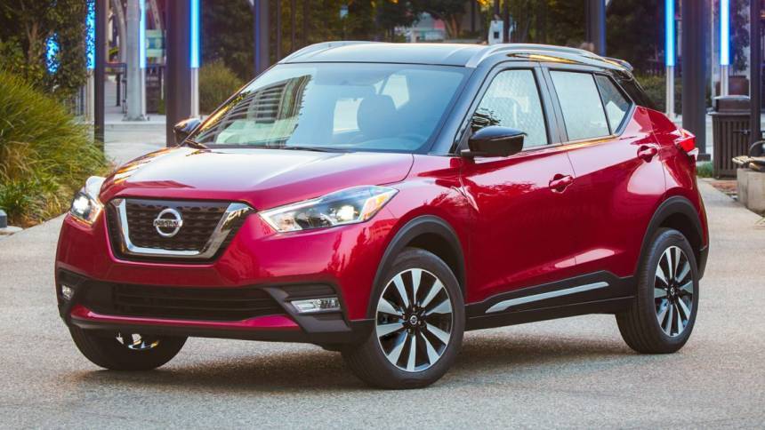 2020 Nissan Kicks SR