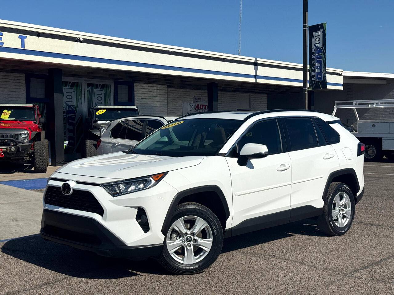 2019 Toyota RAV4 XLE — SUV — 29,537 mi — Scottsdale, AZ