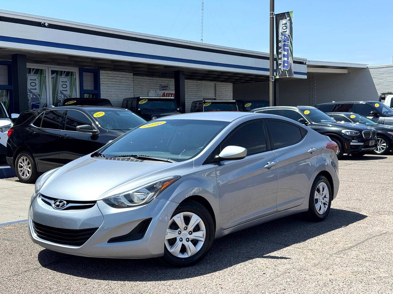 2016 Hyundai Elantra SE — Sedan — 89,599 mi — Scottsdale, AZ