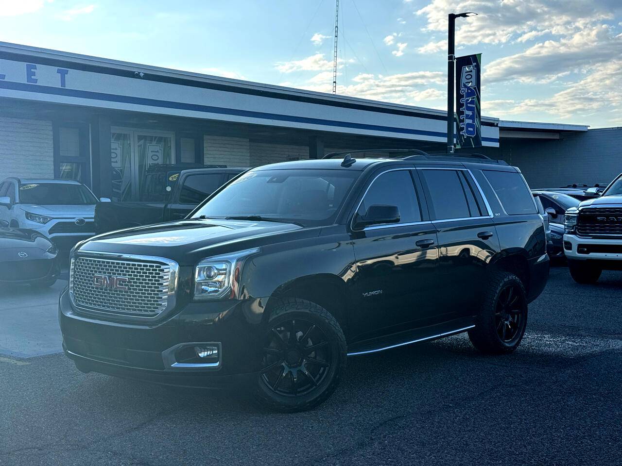 2016 GMC Yukon SLT — SUV — 112,626 mi — Scottsdale, AZ