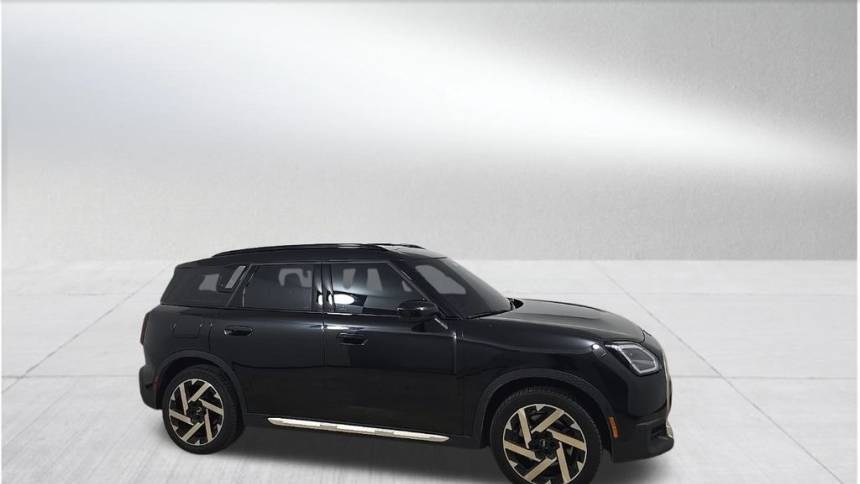2025 MINI Countryman S — SUV — 8,409 mi — Homestead, FL