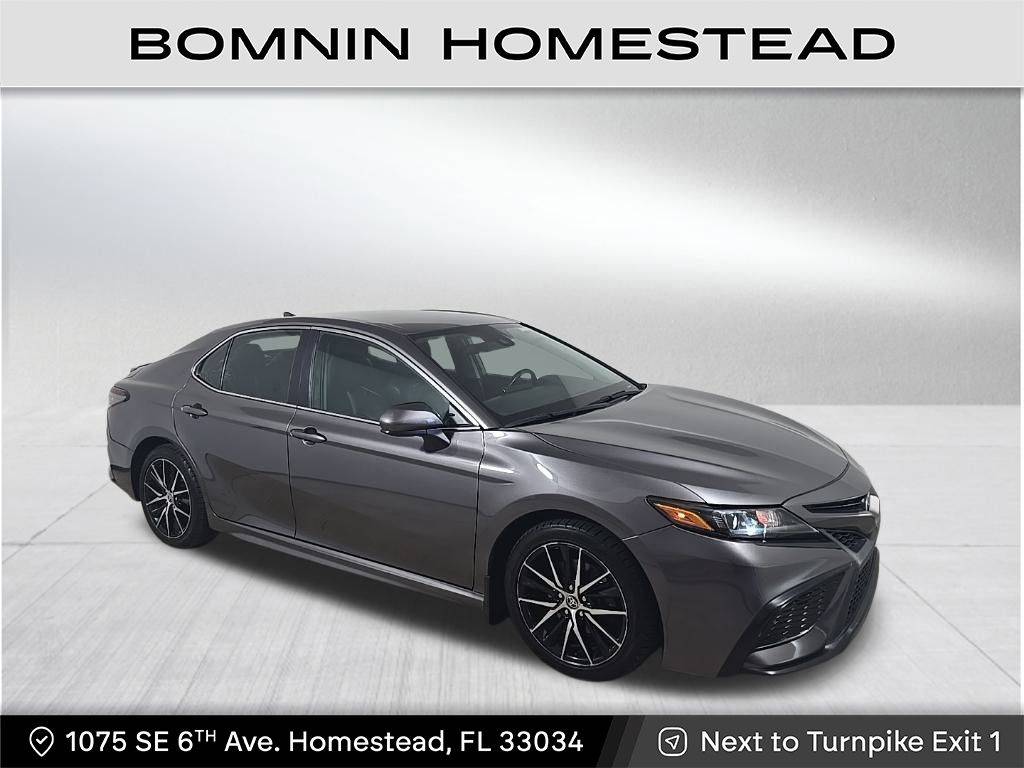 2021 Toyota Camry SE — Sedan — 83,806 mi — Homestead, FL