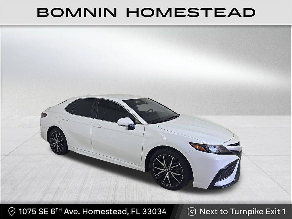 2023 Toyota Camry SE — Sedan — 22,950 mi — Homestead, FL