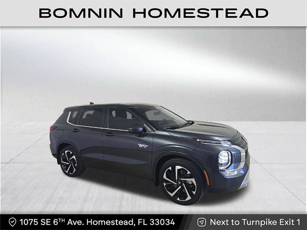 2025 Mitsubishi Outlander Plug-In Hybrid SE — SUV — 1,944 mi — Homestead, FL