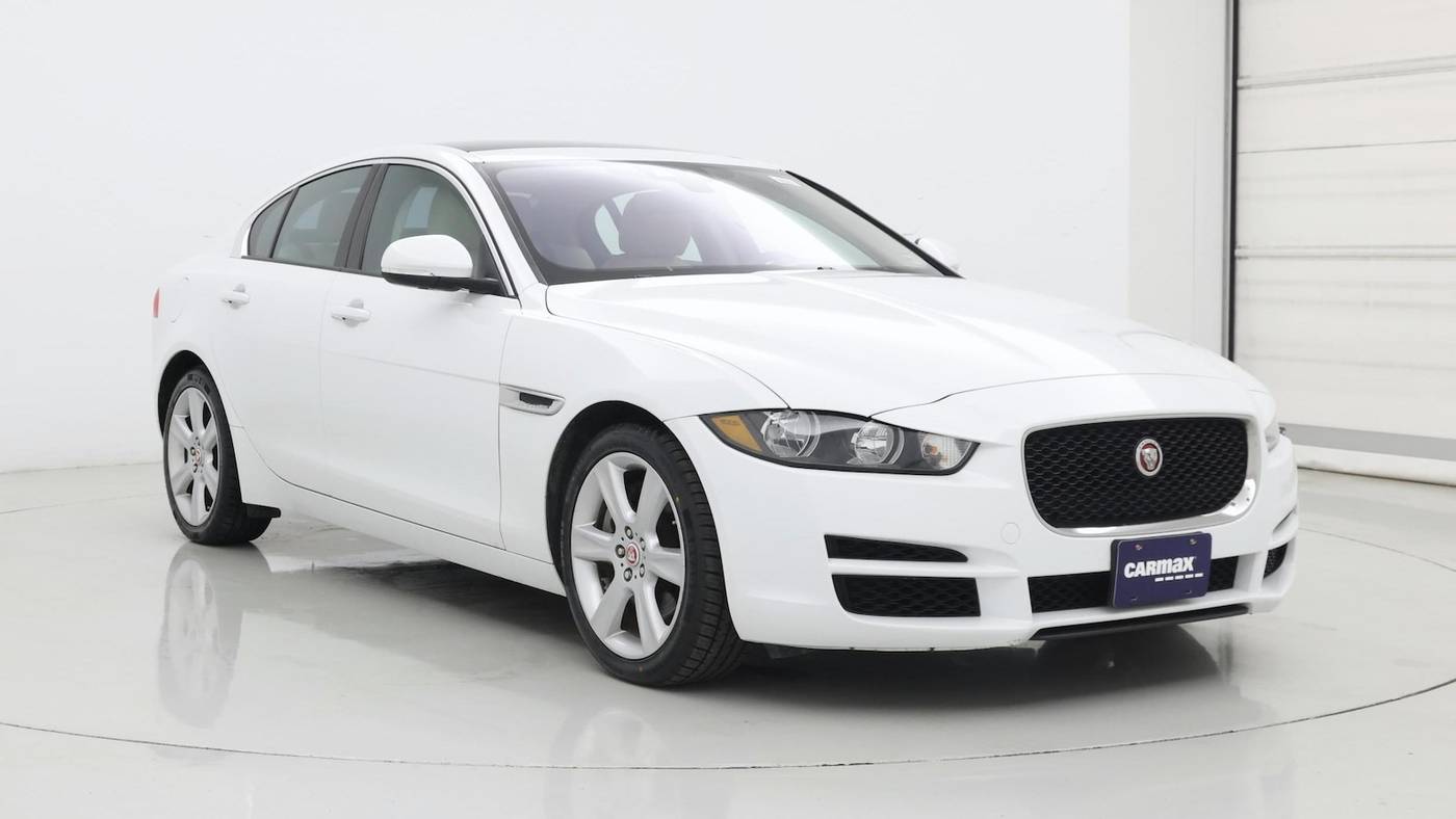 2018 Jaguar XE