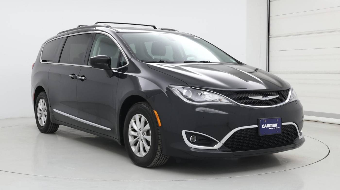 2017 Chrysler Pacifica Touring L — Minivan — 50,881 mi — Smithtown, NY