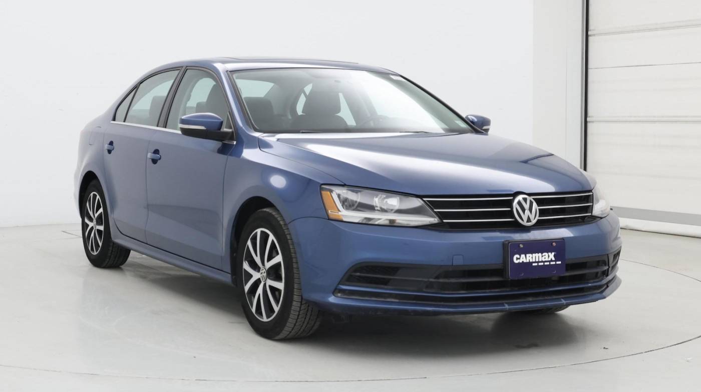 2017 Volkswagen Jetta 1.4T SE — Sedan — 72,007 mi — Smithtown, NY