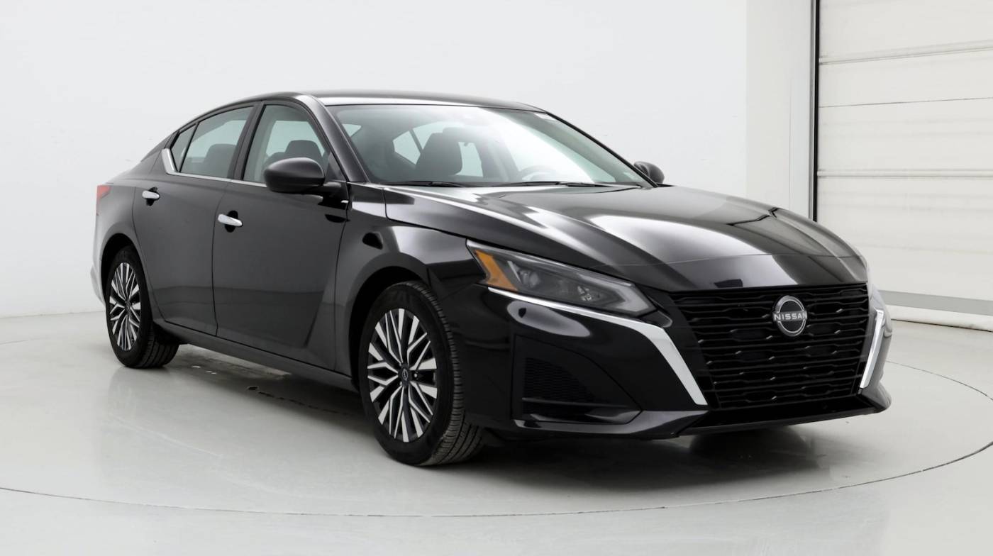 2024 Nissan Altima SV — Sedan — 18,783 mi — Smithtown, NY