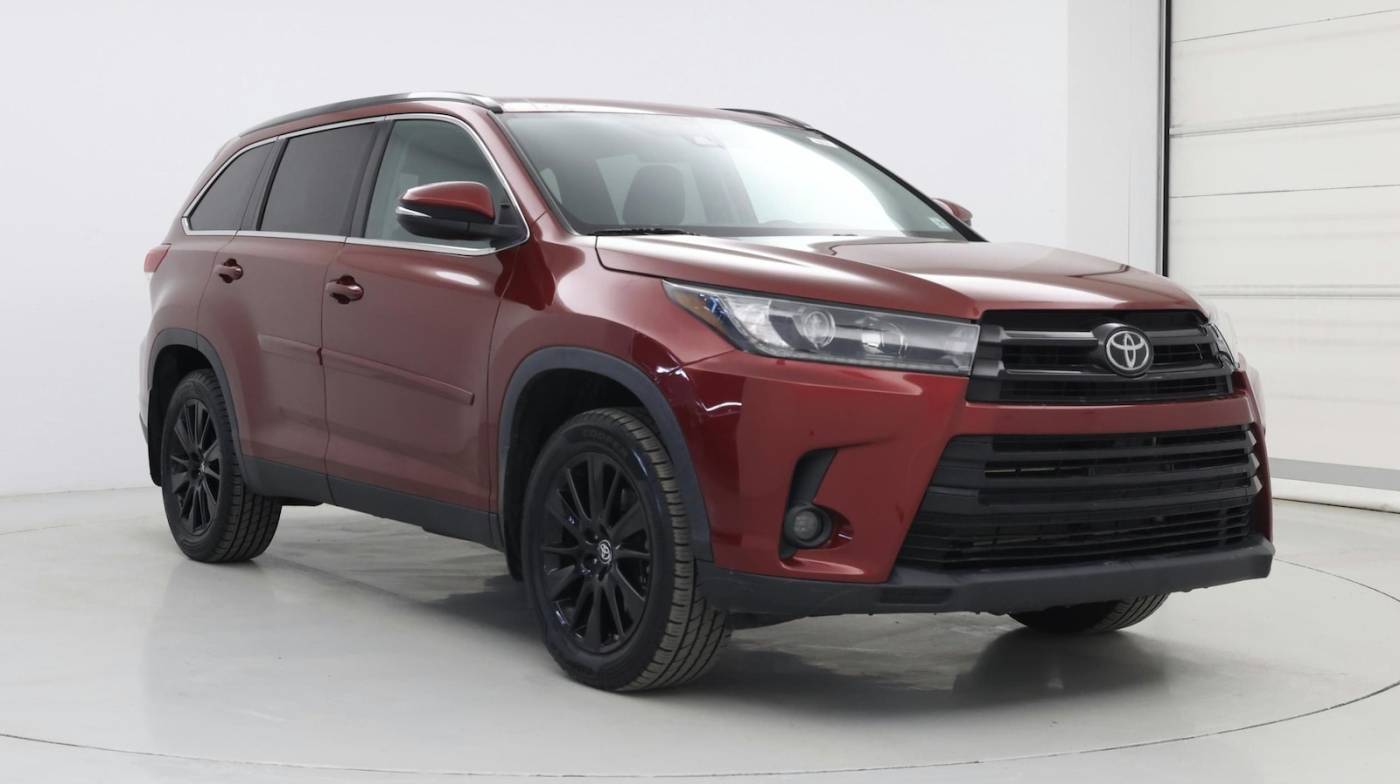2019 Toyota Highlander SE V6 — SUV — 59,198 mi — Smithtown, NY