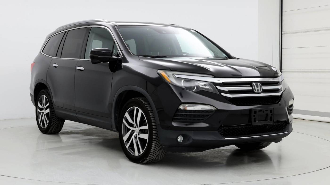 2016 Honda Pilot Touring — SUV — 29,005 mi — Smithtown, NY