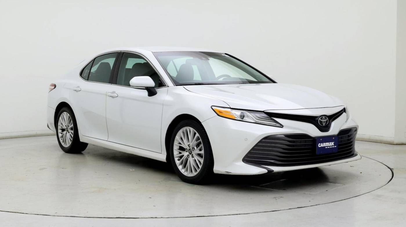 2018 Toyota Camry XLE — Sedan — 97,198 mi — Smithtown, NY