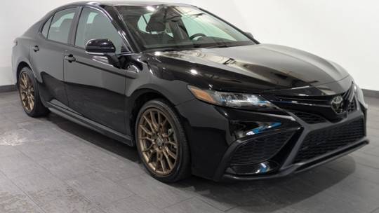 2023 Toyota Camry SE — Sedan — 14,891 mi — Brook Park, OH