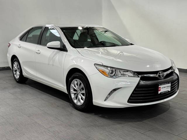 2016 Toyota Camry LE — Sedan — 44,384 mi — Brook Park, OH