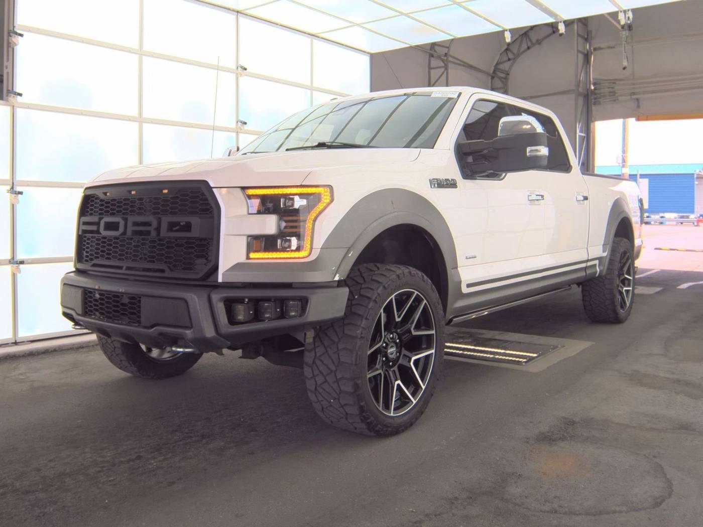 2015 Ford F-150 Platinum — Pickup Truck — 175,565 mi — Fredericksburg, VA