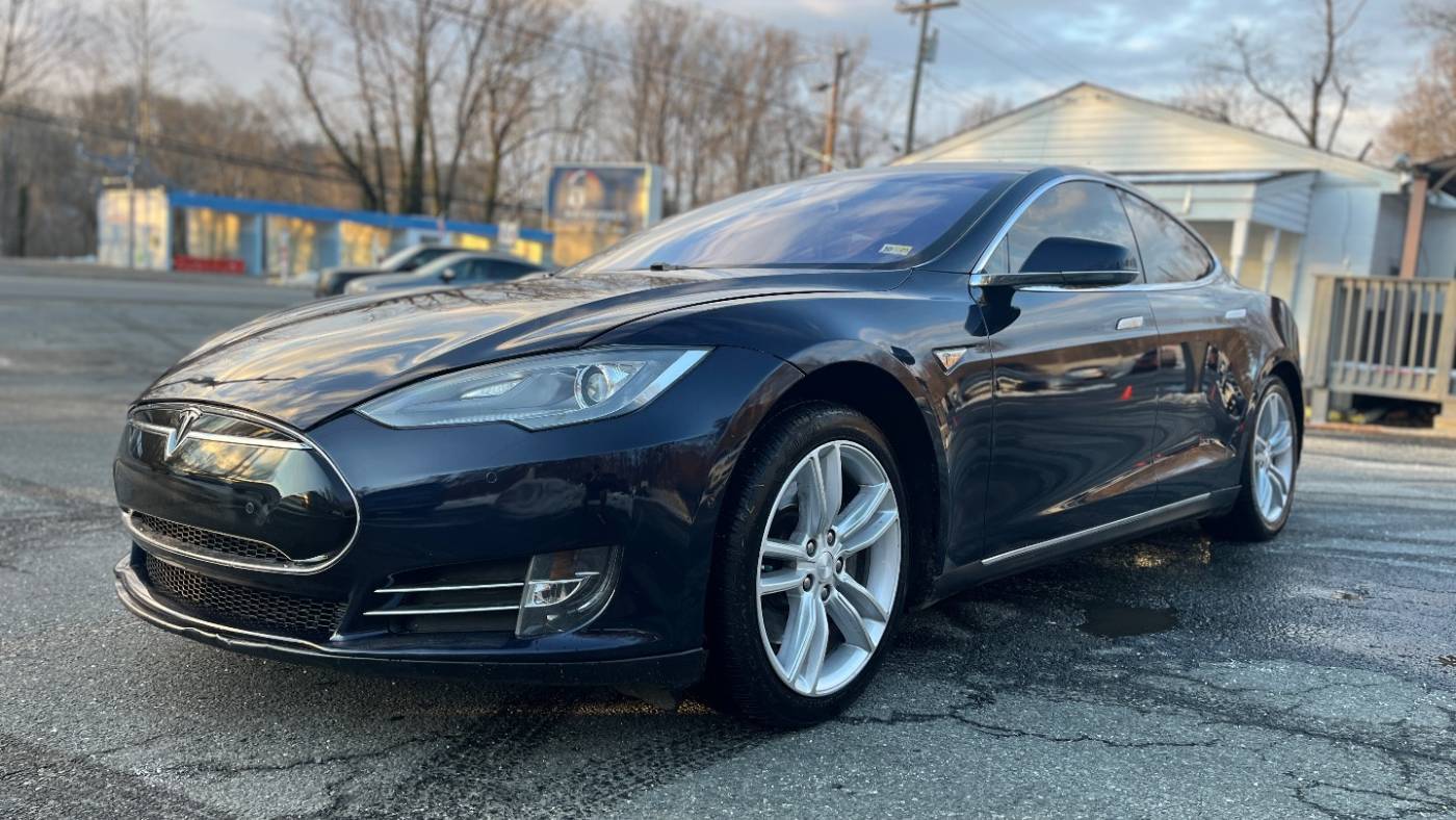 2014 Tesla Model S 85 — Hatchback — 84,164 mi — Fredericksburg, VA