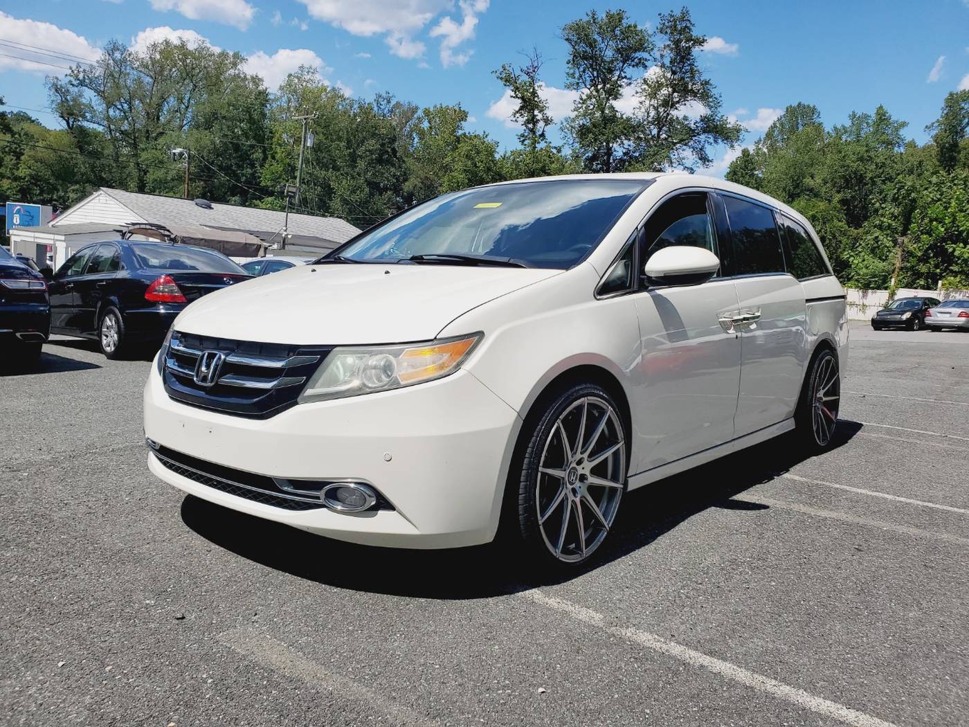 2015 Honda Odyssey Touring Elite — Minivan — 185,353 mi — Fredericksburg, VA