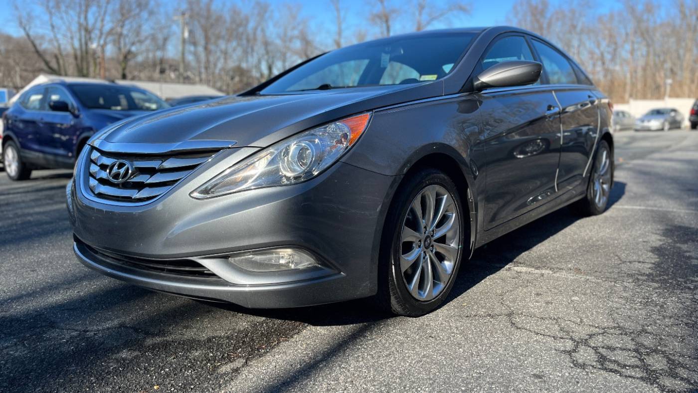 2013 Hyundai Sonata SE — Sedan — 136,215 mi — Fredericksburg, VA