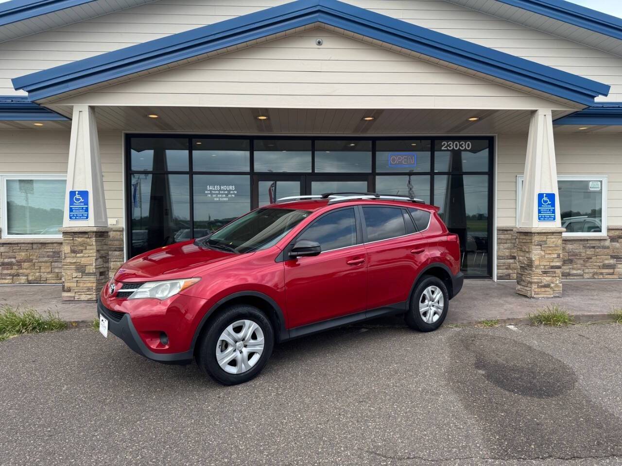 2015 Toyota RAV4 LE — SUV — 111,450 mi — Loretto, MN
