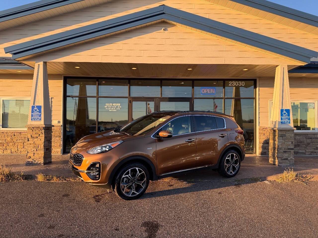 2020 Kia Sportage SX Turbo — SUV — 12,100 mi — Loretto, MN
