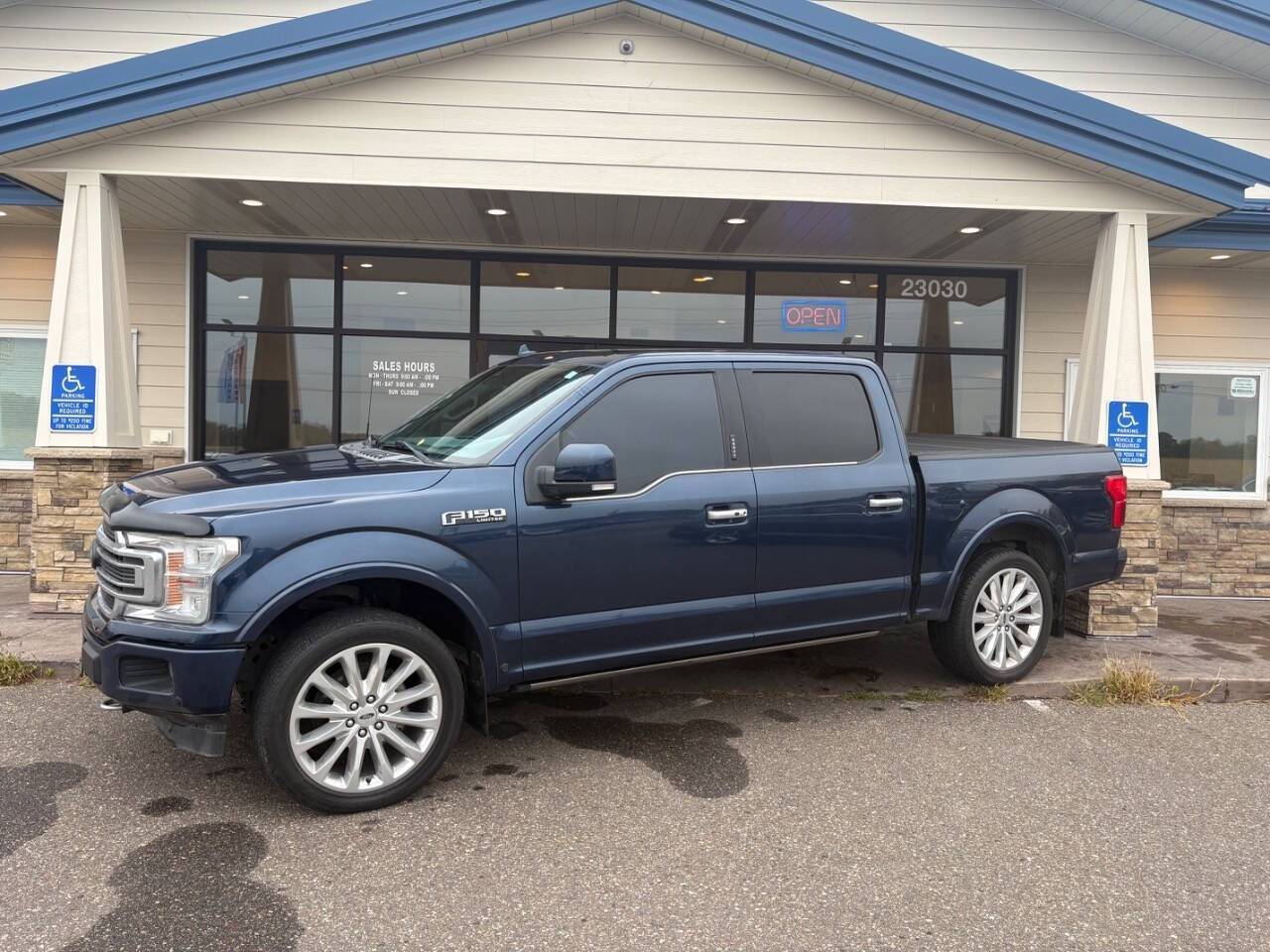 2018 Ford F-150 Limited — Pickup Truck — 90,767 mi — Loretto, MN