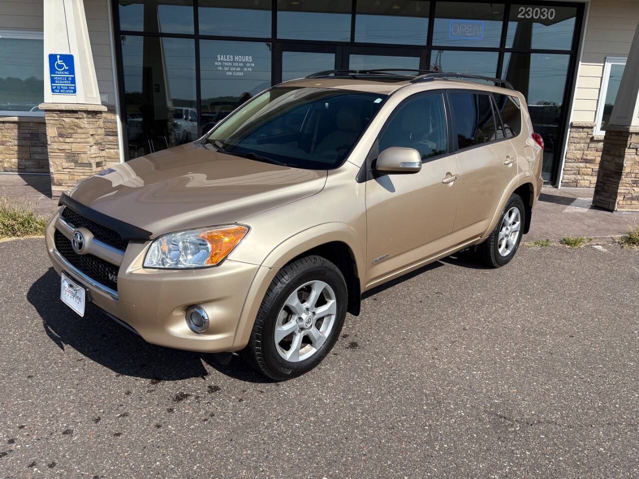 2012 Toyota RAV4 Limited V6 — SUV — 105,482 mi — Loretto, MN