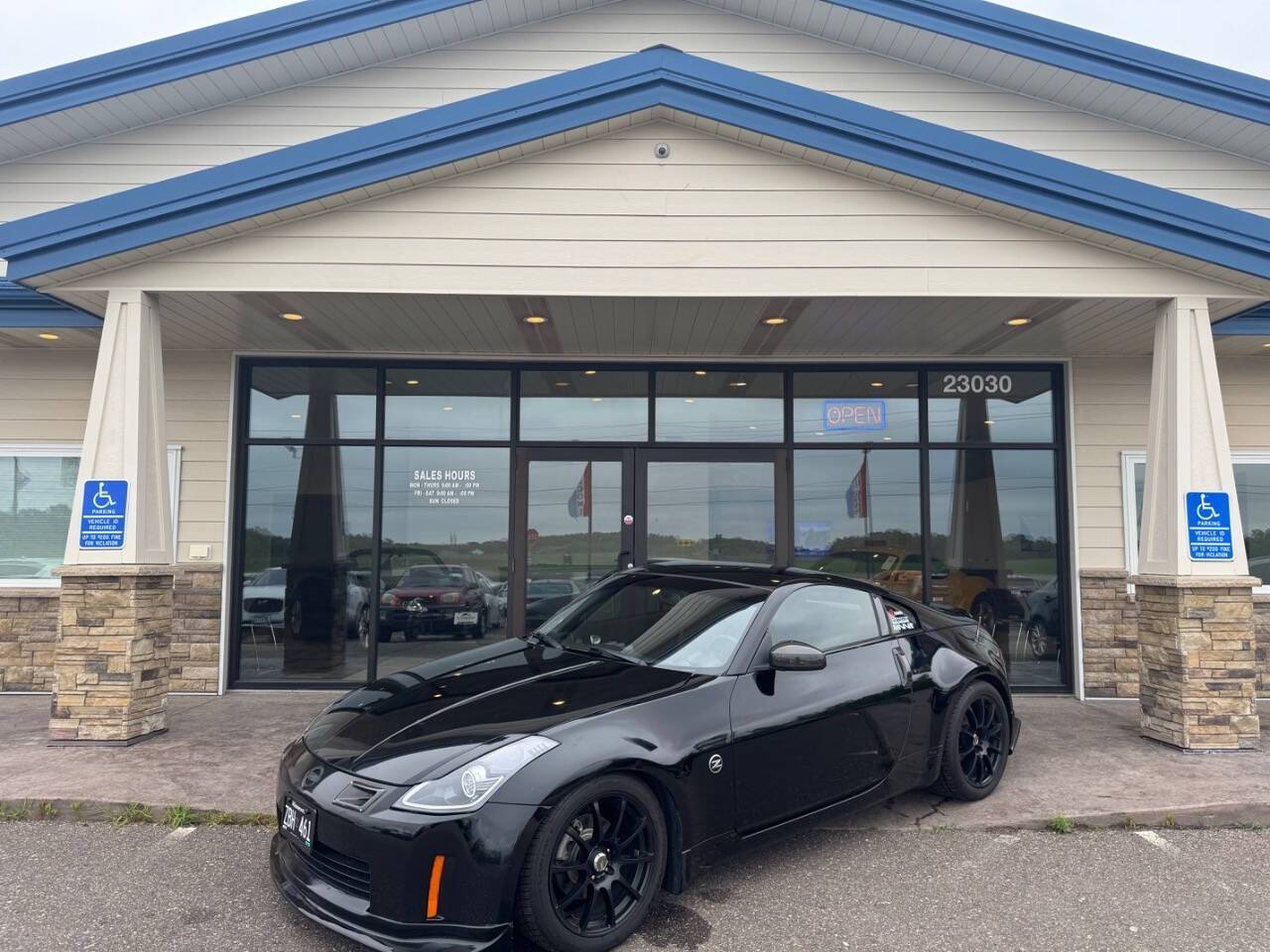 2004 Nissan 350Z Enthusiast — Coupe — 91,174 mi — Loretto, MN