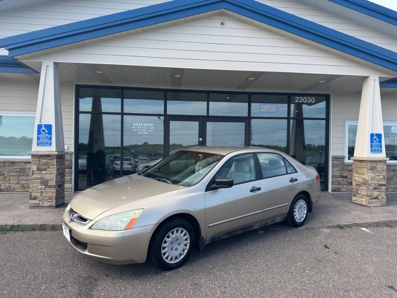 2004 Honda Accord DX — Sedan — 106,560 mi — Loretto, MN