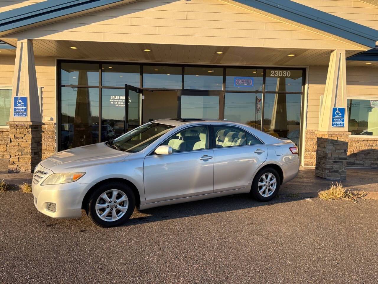 2011 Toyota Camry LE — Sedan — 96,862 mi — Loretto, MN