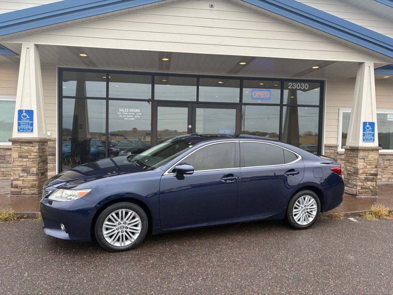 2013 Lexus ES ES 350 — Sedan — 89,660 mi — Loretto, MN