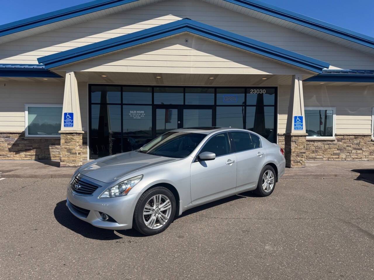 2013 INFINITI G G37x — Sedan — 77,500 mi — Loretto, MN