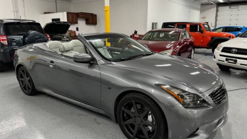 2014 INFINITI Q60 Standard — Convertible — 58,912 mi — Loretto, MN