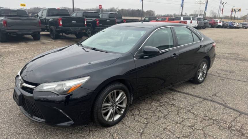 2017 Toyota Camry SE — Sedan — 70,727 mi — Loretto, MN