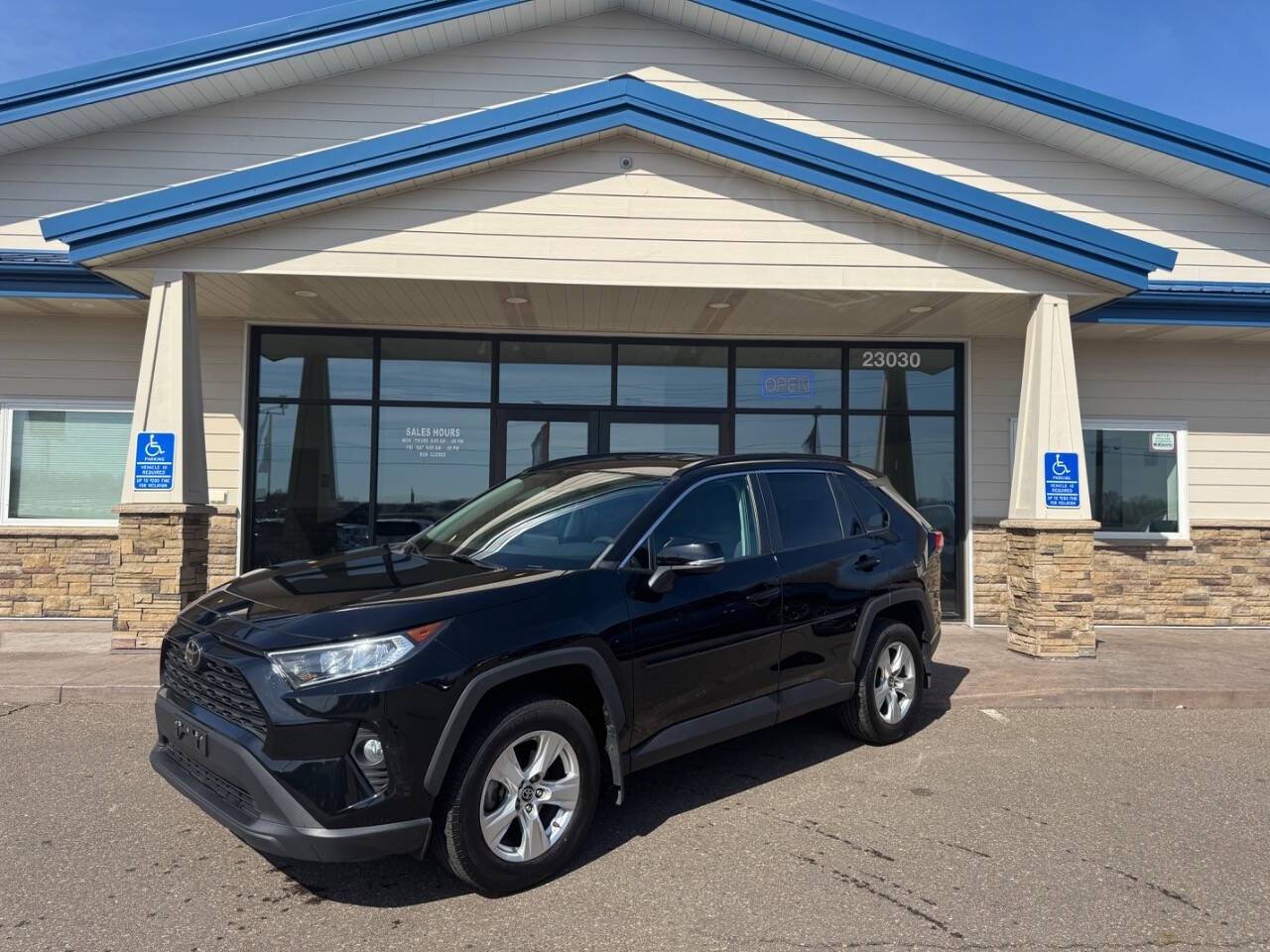 2021 Toyota RAV4 XLE — SUV — 65,690 mi — Loretto, MN