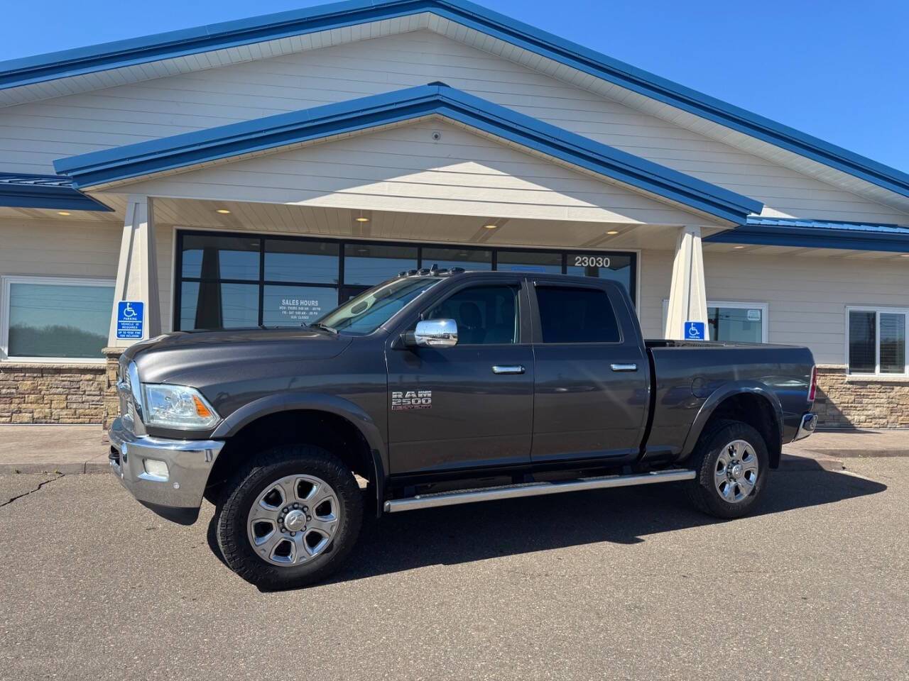 2016 Ram 2500 Laramie — Pickup Truck — 35,200 mi — Loretto, MN