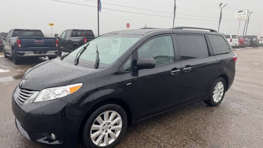 2017 Toyota Sienna XLE Premium — Minivan — 60,229 mi — Loretto, MN