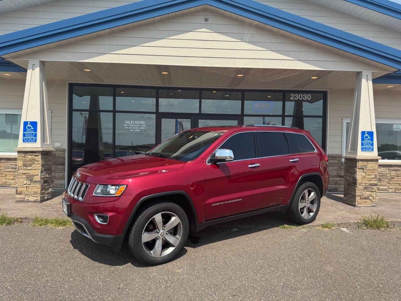 2014 Jeep Grand Cherokee Limited — SUV — 111,815 mi — Loretto, MN