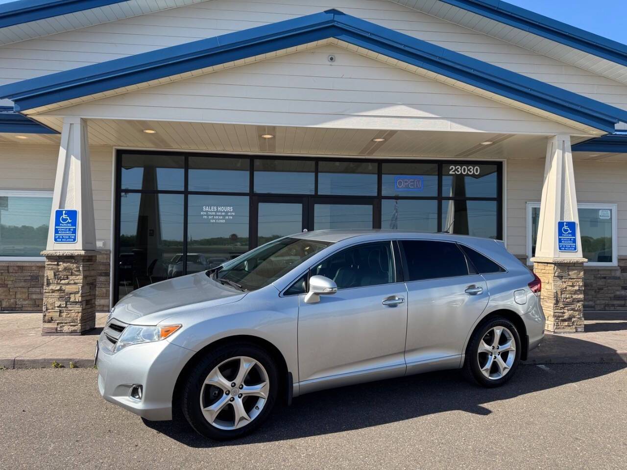 2015 Toyota Venza Limited — SUV — 105,660 mi — Loretto, MN