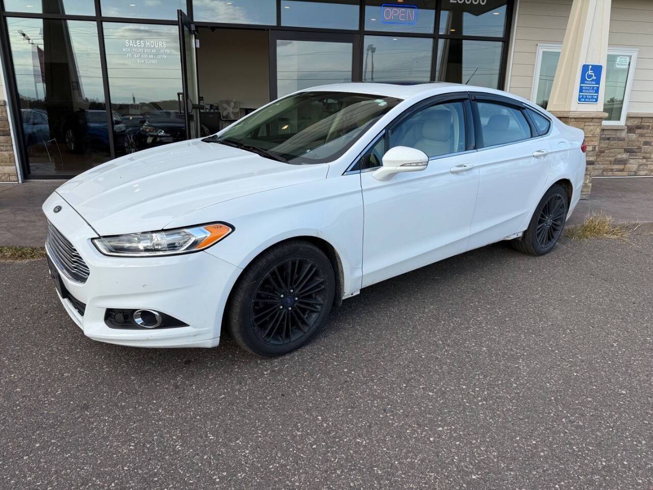 2014 Ford Fusion SE — Sedan — 181,842 mi — Loretto, MN