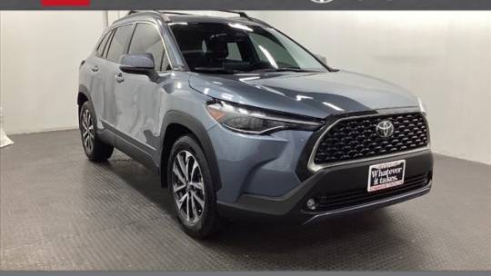2024 Toyota Corolla Cross XLE — SUV — 10,816 mi — Schaumburg, IL
