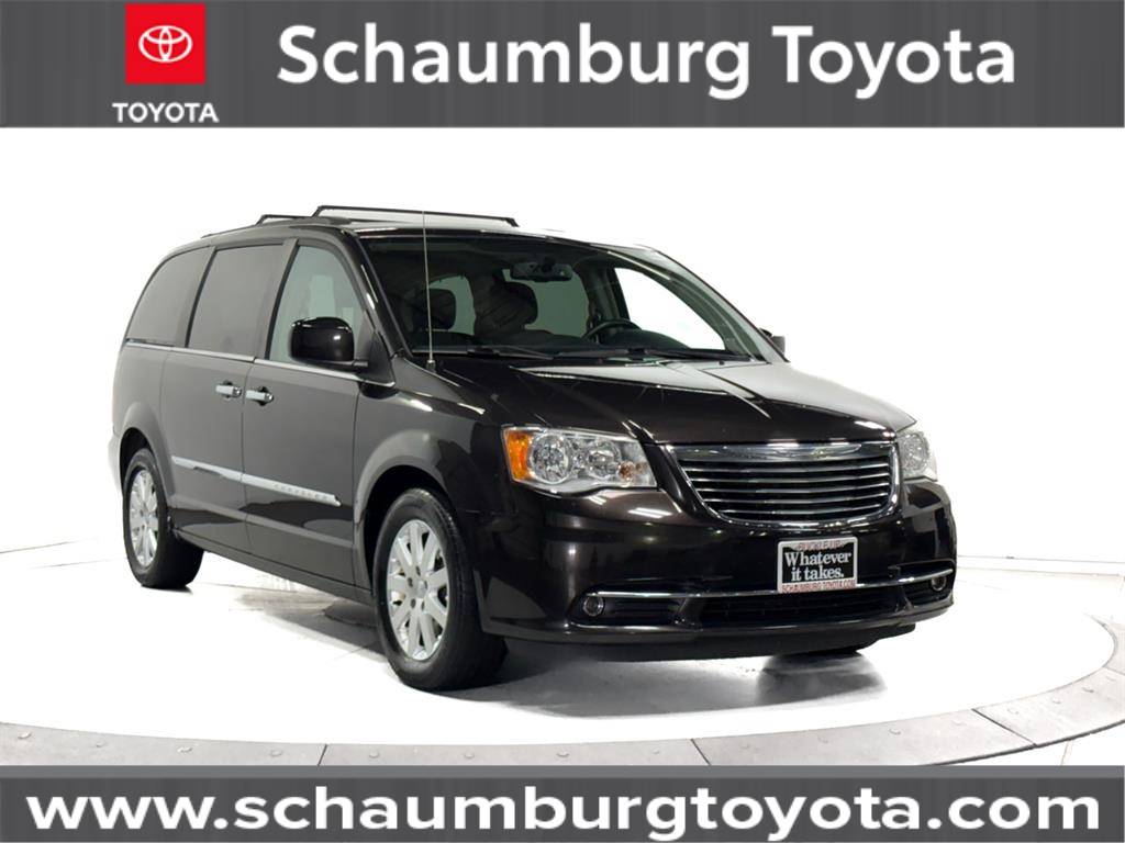 2015 Chrysler Town & Country Touring — Minivan — 118,704 mi — Schaumburg, IL