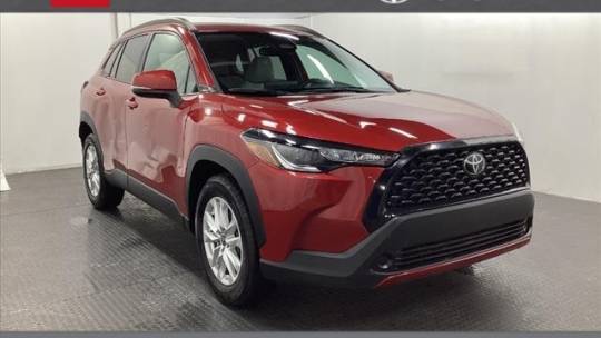 2023 Toyota Corolla Cross LE — SUV — 31,757 mi — Schaumburg, IL