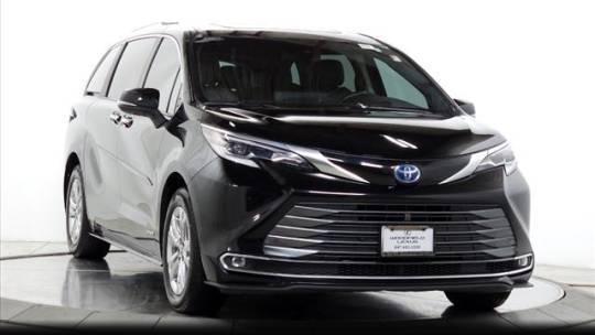 2021 Toyota Sienna Platinum — Minivan — 83,423 mi — Schaumburg, IL